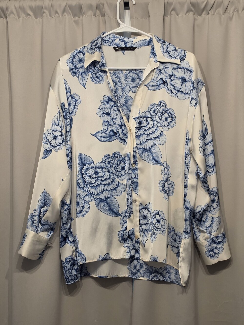 Zara Ivory Blue Floral Toile Print Satin Button-Up Blouse
